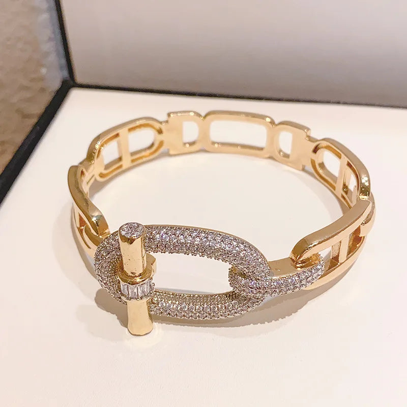 Pulsera Brutalista de Diseño
