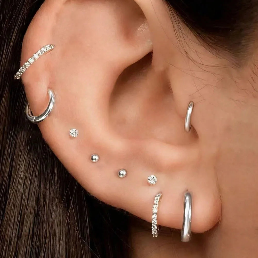 Set de 5 Pares de Aros Huggie Minimalistas Chapados en Oro 14K
