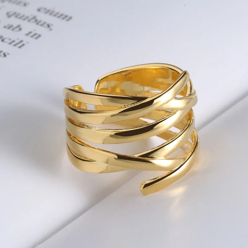 Anillo Dorado de Plata 925 con Circón