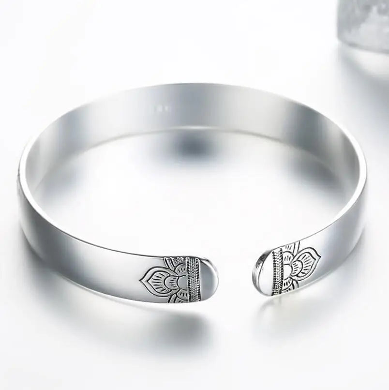 Pulsera Brutalista de Diseño