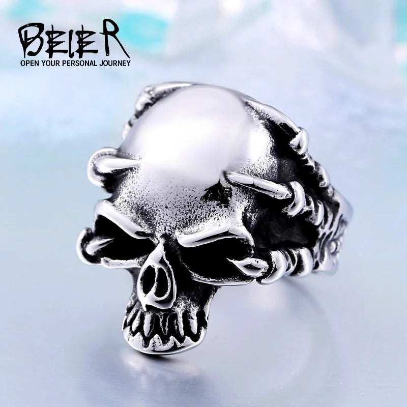 Anillo Gótico de Acero 316L con Garra y Calavera