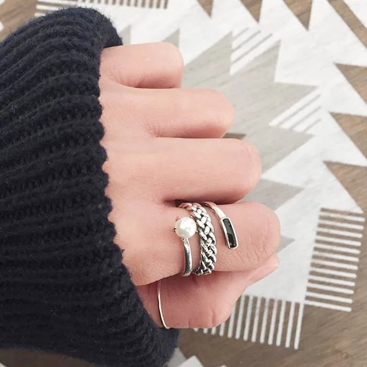 Anillo Ajustable de Plata 925 con Perlas y Circonita Negra