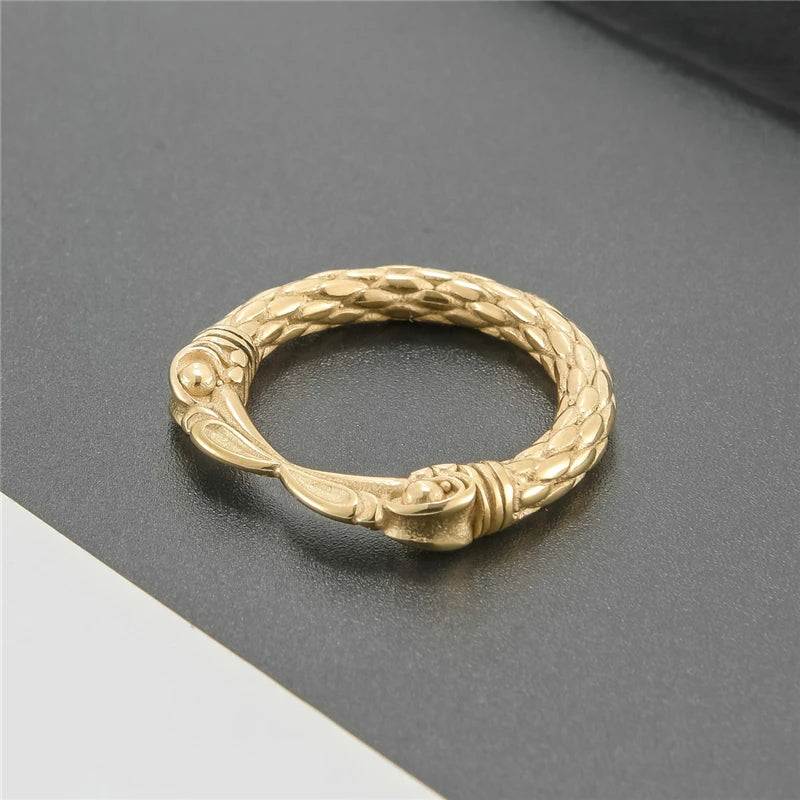 Anillo Vikingo de Acero con Pico de Águila