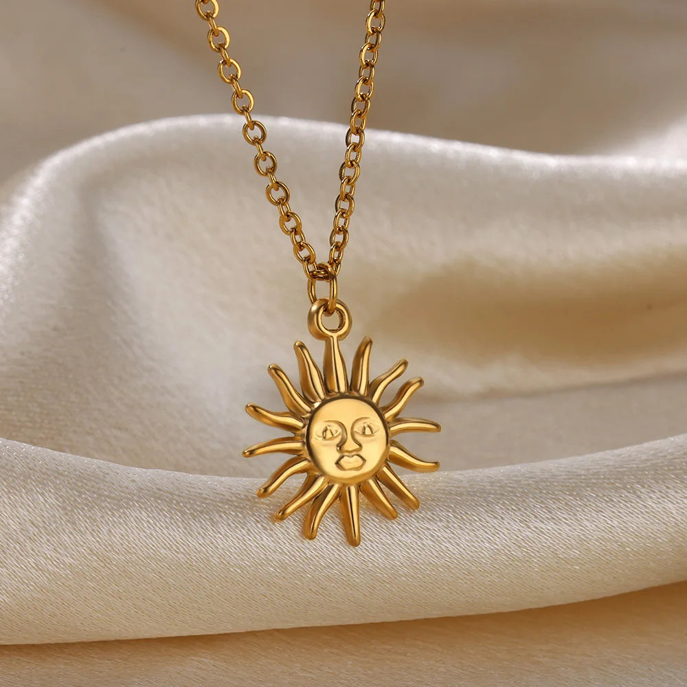 Collar Geométrico de Acero con Girasol