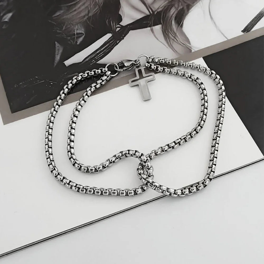 Pulsera Doble de Acero con Diseño Cruzado