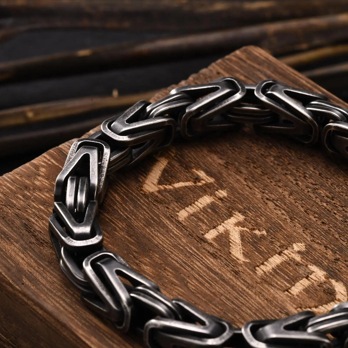 Pulsera Brutalista de Diseño