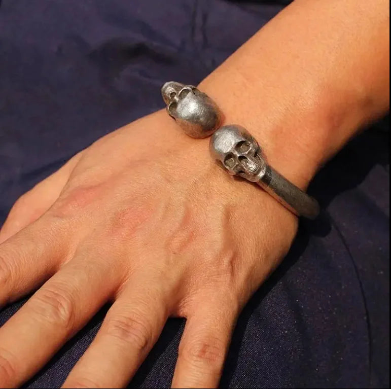 Pulsera Brutalista de Diseño