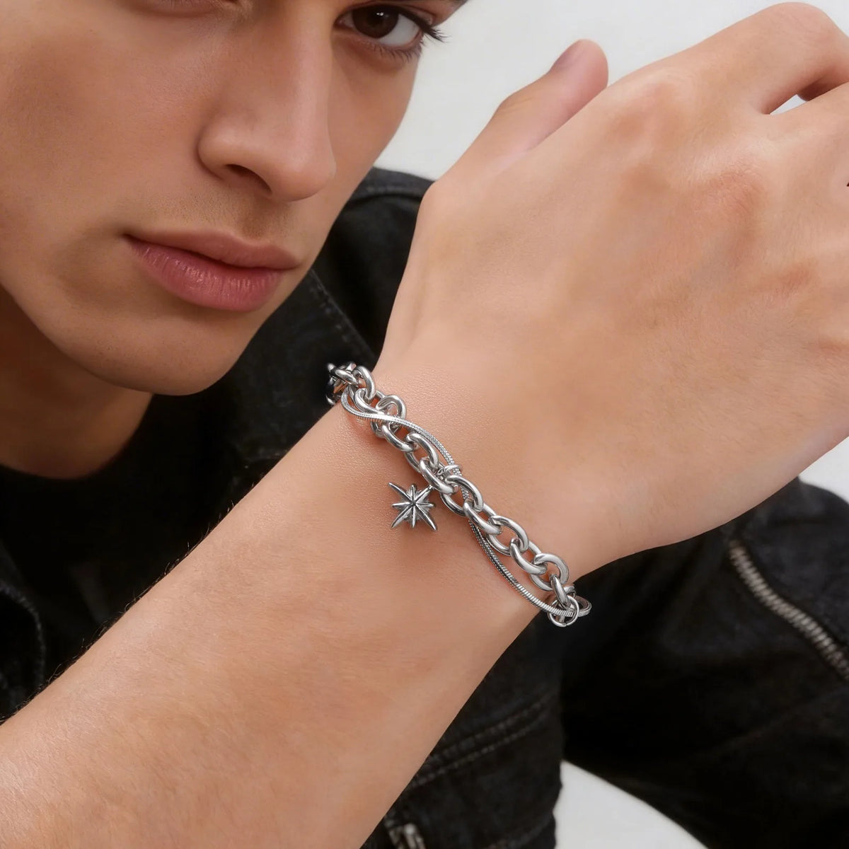 Pulsera Minimalista de Acero en Capas