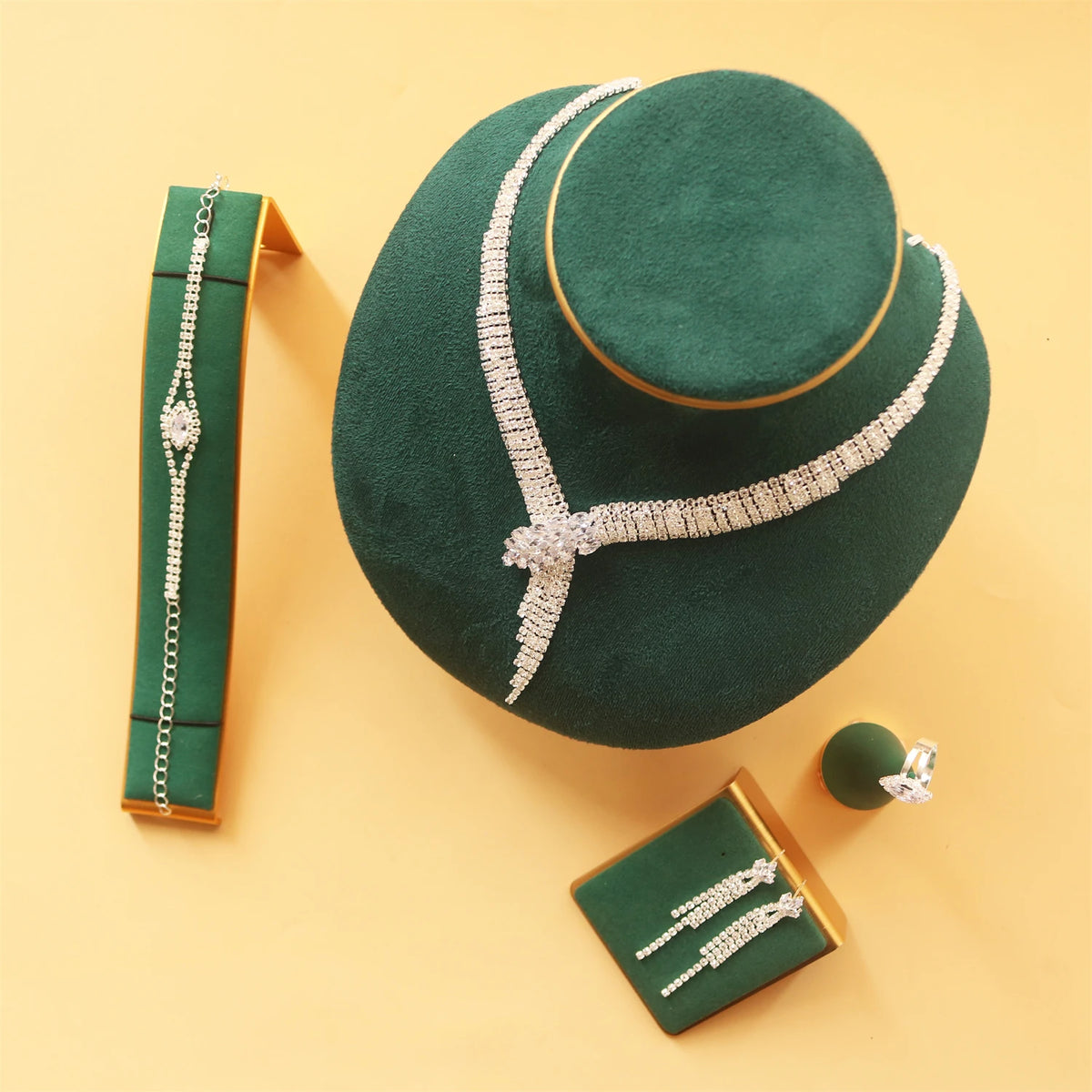 Conjunto de Joyería Brutalista