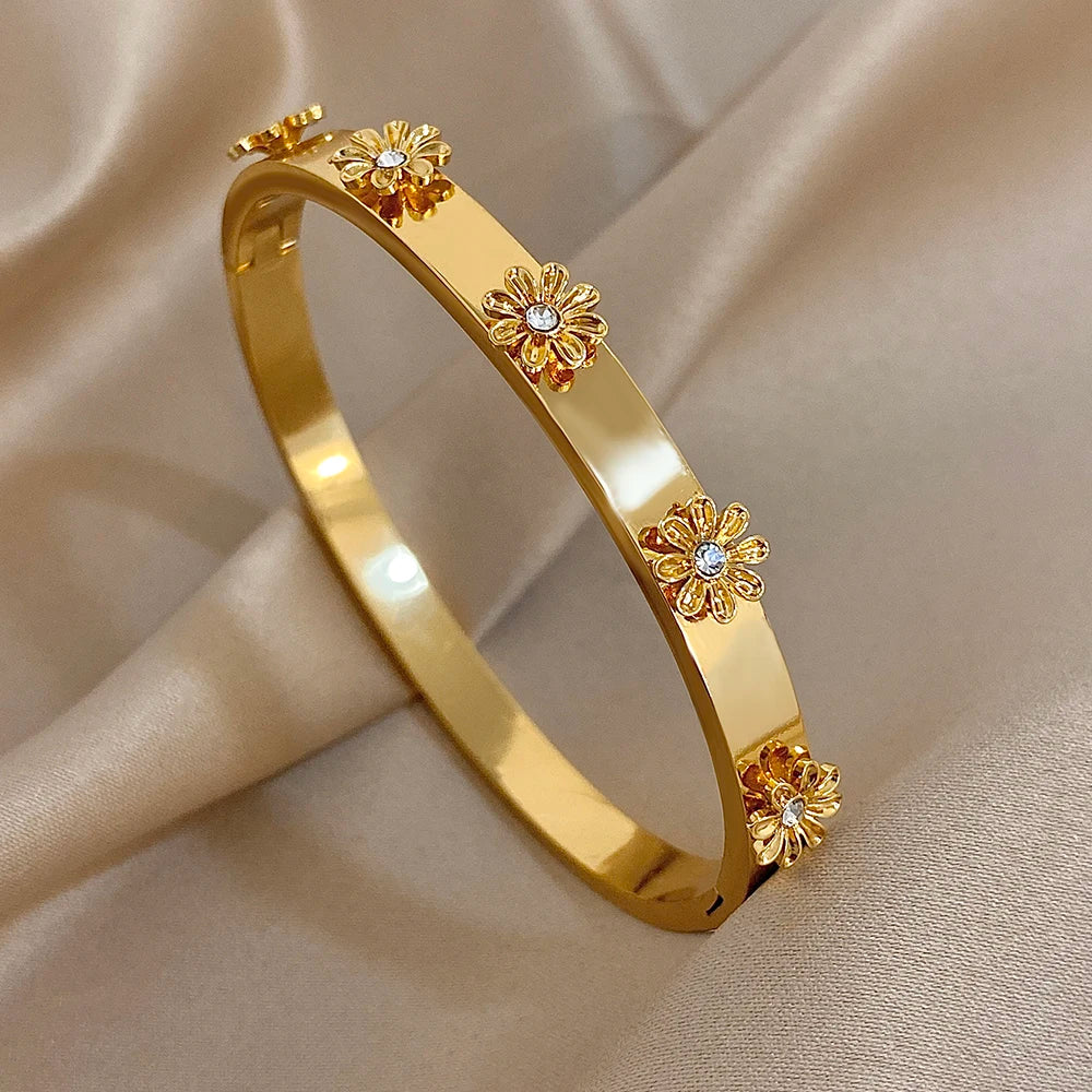 Brazalete de Acero con Flor y Cristales