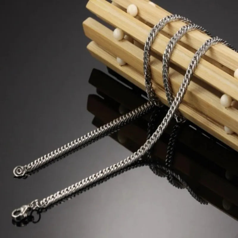 Collar de Cadena Cubana de Acero