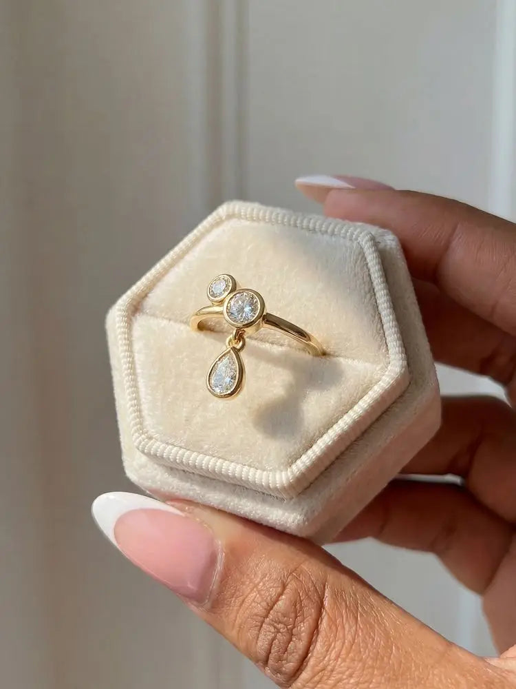 Anillo de Plata 925 con Circonita Gota