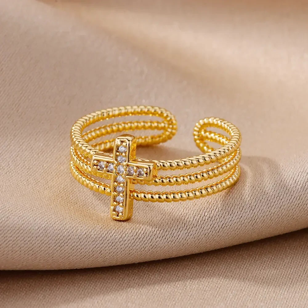Anillo Dorado Vintage con Corazón