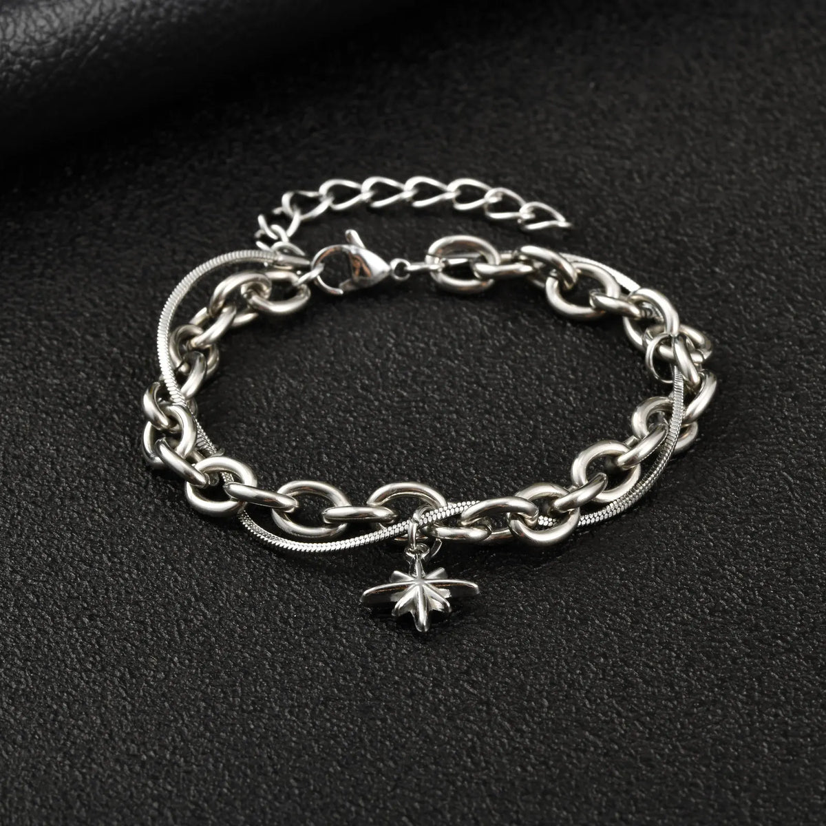 Pulsera Minimalista de Acero en Capas