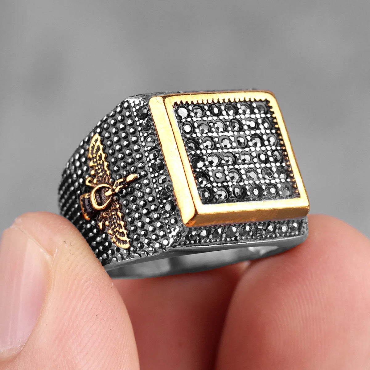 Anillo Islámico de Acero