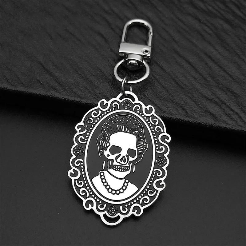 Llavero Gótico de Cuero con Calavera