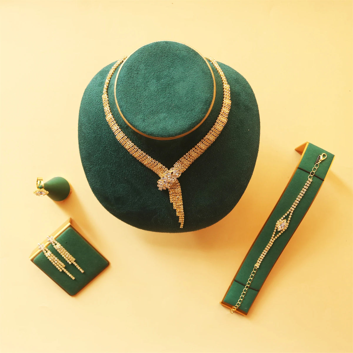 Conjunto de Joyería Brutalista