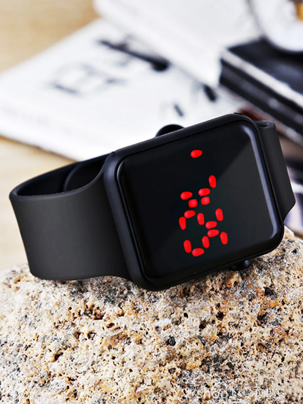 Reloj LED Cuadrado con Conjunto de Joyería