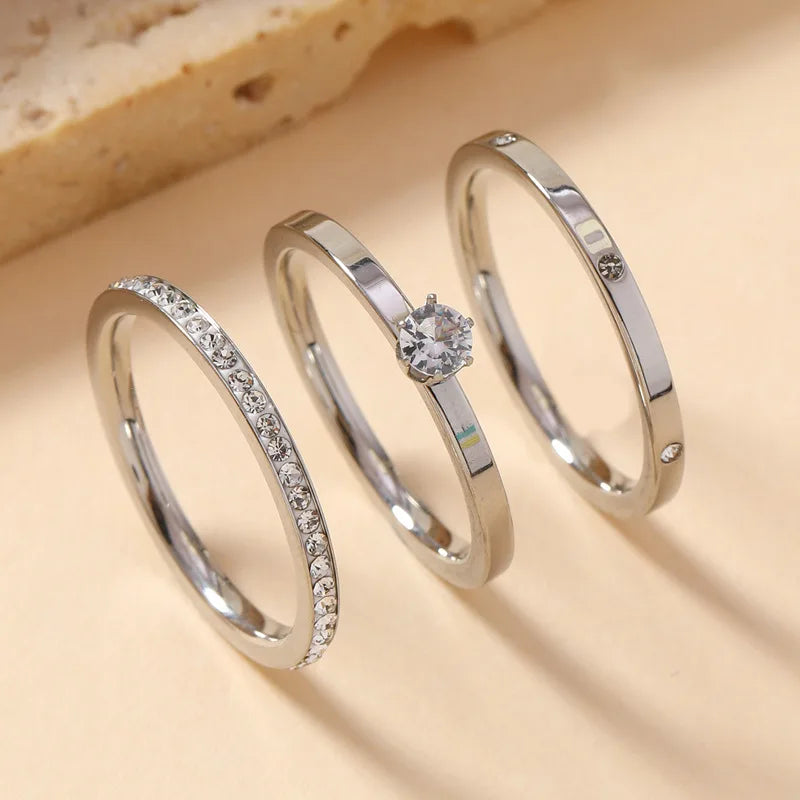 Set de Tres Anillos de Acero con Circonitas