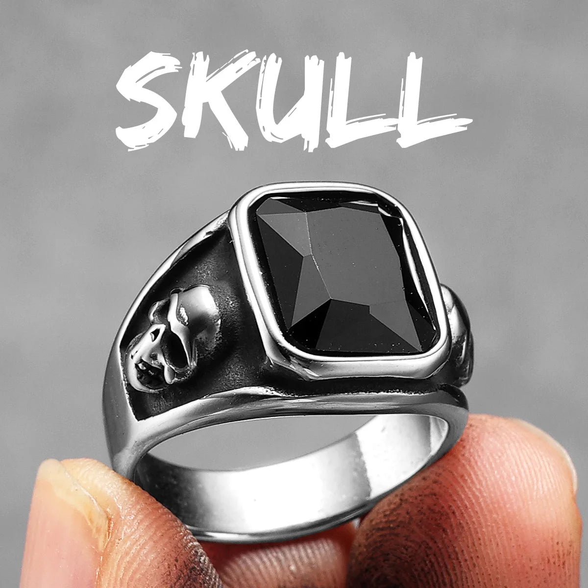 Anillo Gótico de Acero con Calavera y Gema
