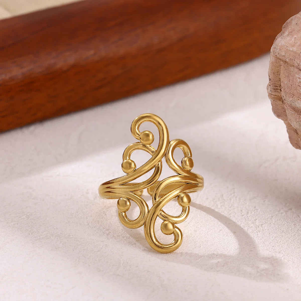 Anillo Geométrico Infinito de Acero Inoxidable Dorado para Mujer