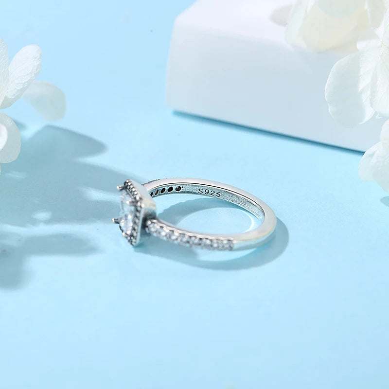 Anillo de Plata 925 con Corazón y Corona