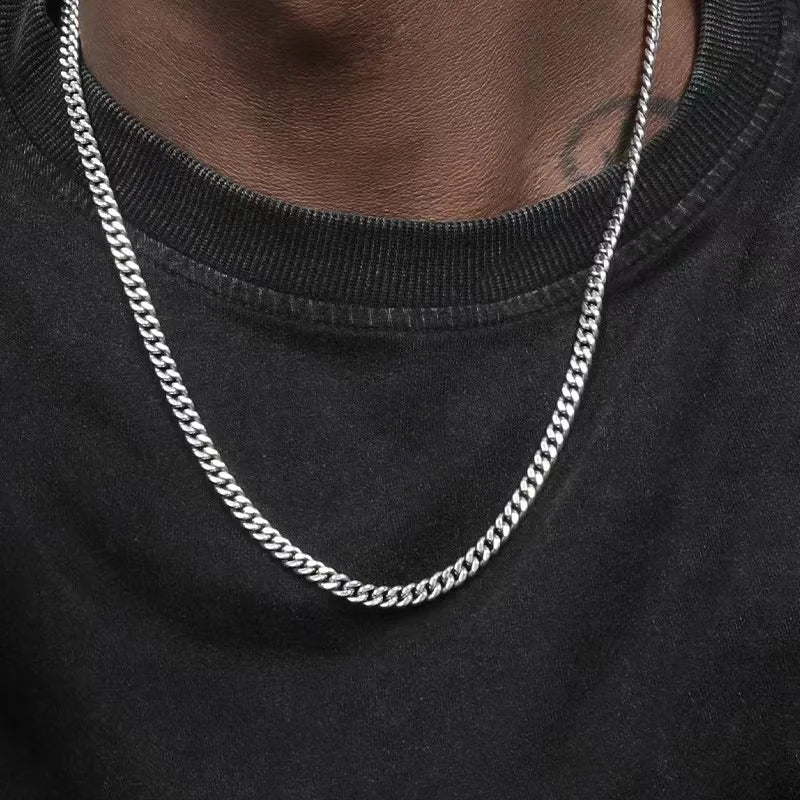 Collar de Cadena Cubana de Acero