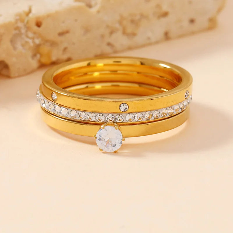 Set de Tres Anillos de Acero con Circonitas