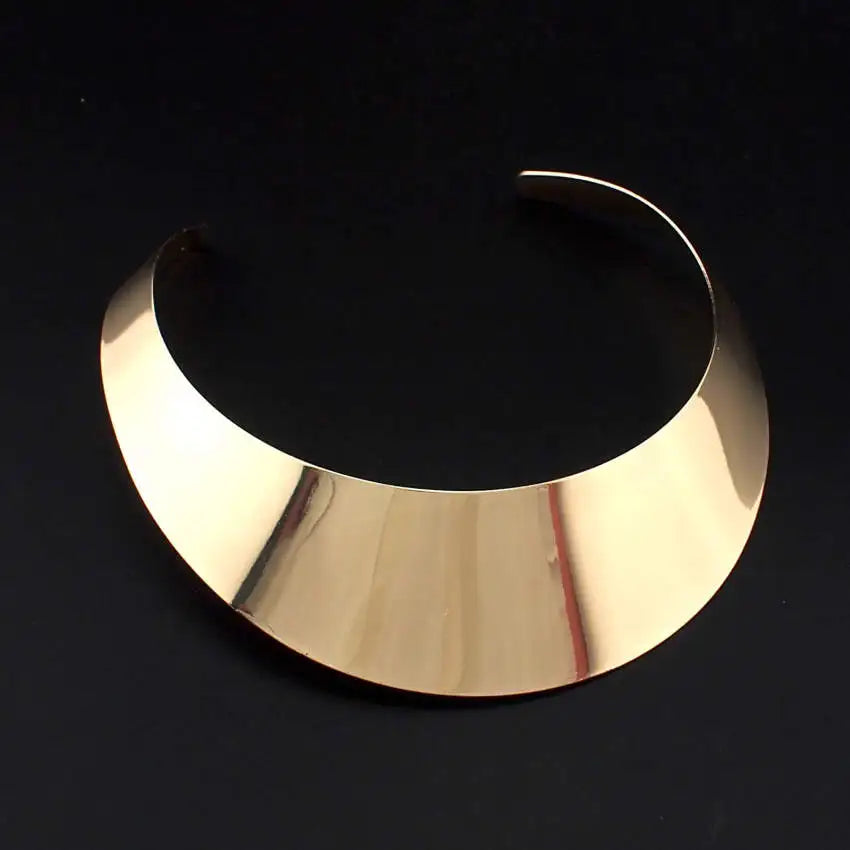 Collar Brutalista Geométrico