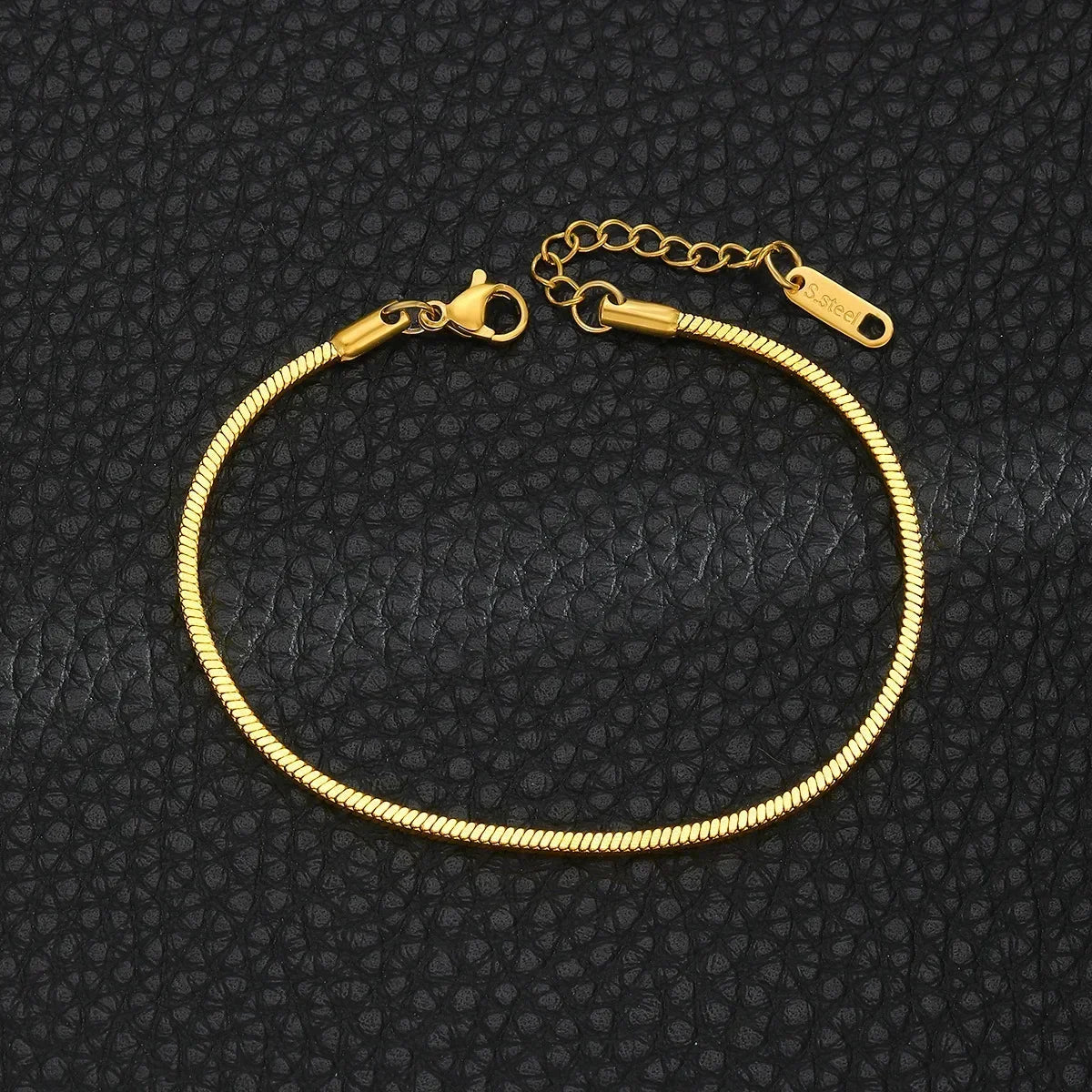 Pulsera de Acero con Colgante Cuadrado