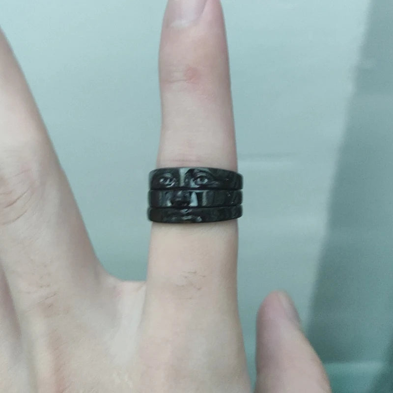 Anillo Vintage Dorado con Diseño de Ojo