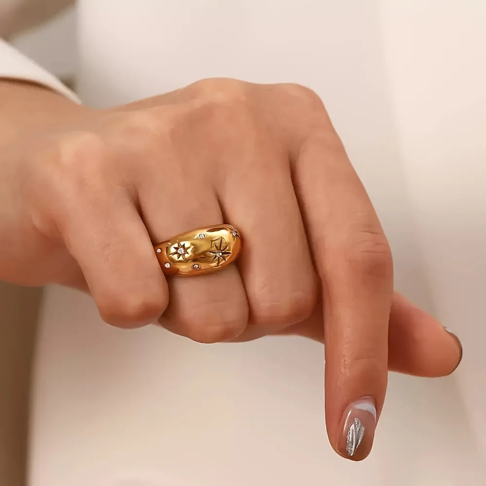 Anillo Geométrico Infinito de Acero Inoxidable Dorado para Mujer