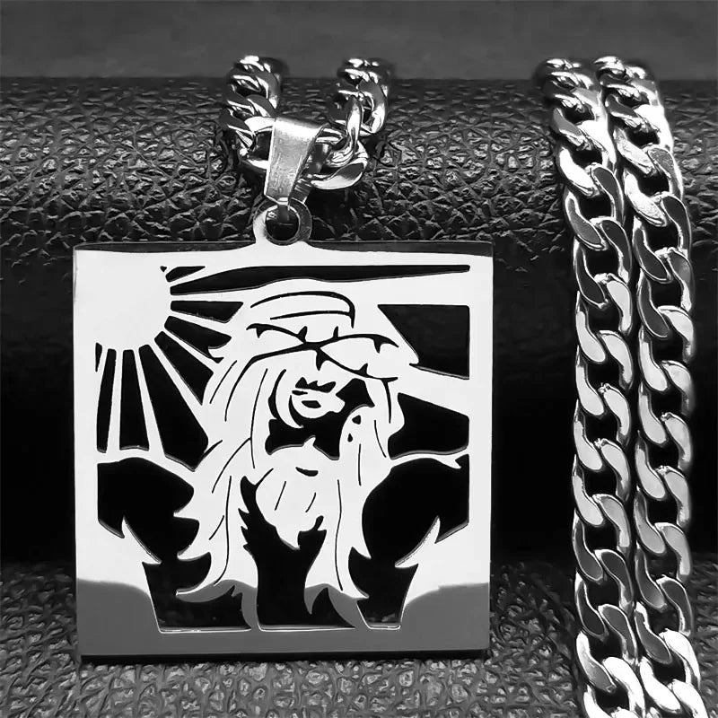 Collar de Acero con Cruz