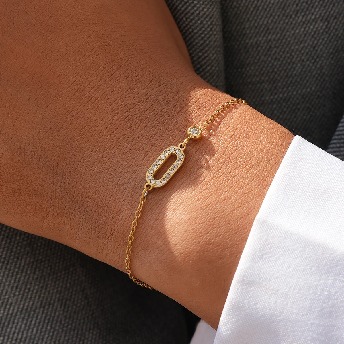 Pulsera Dorada de Acero con Circonitas