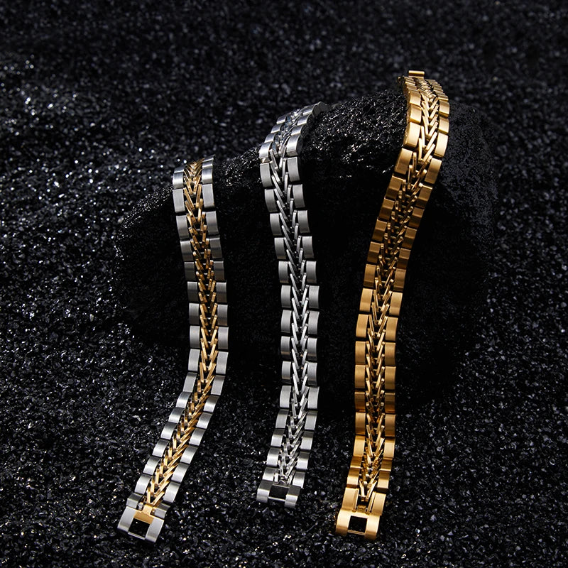 Pulsera Punk de Acero Chapada en Oro