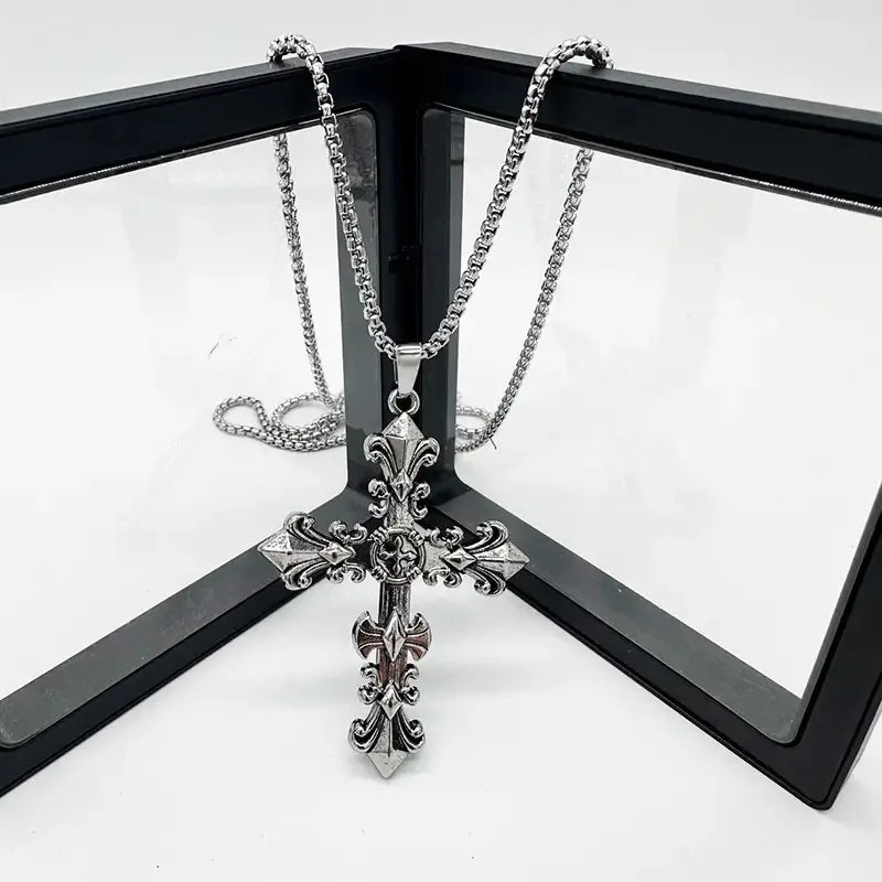 Conjunto Gótico de Acero con Cruz
