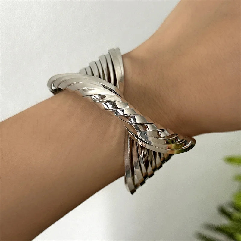 Pulsera Brutalista de Diseño