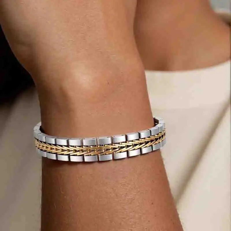 Pulsera Punk de Acero Chapada en Oro