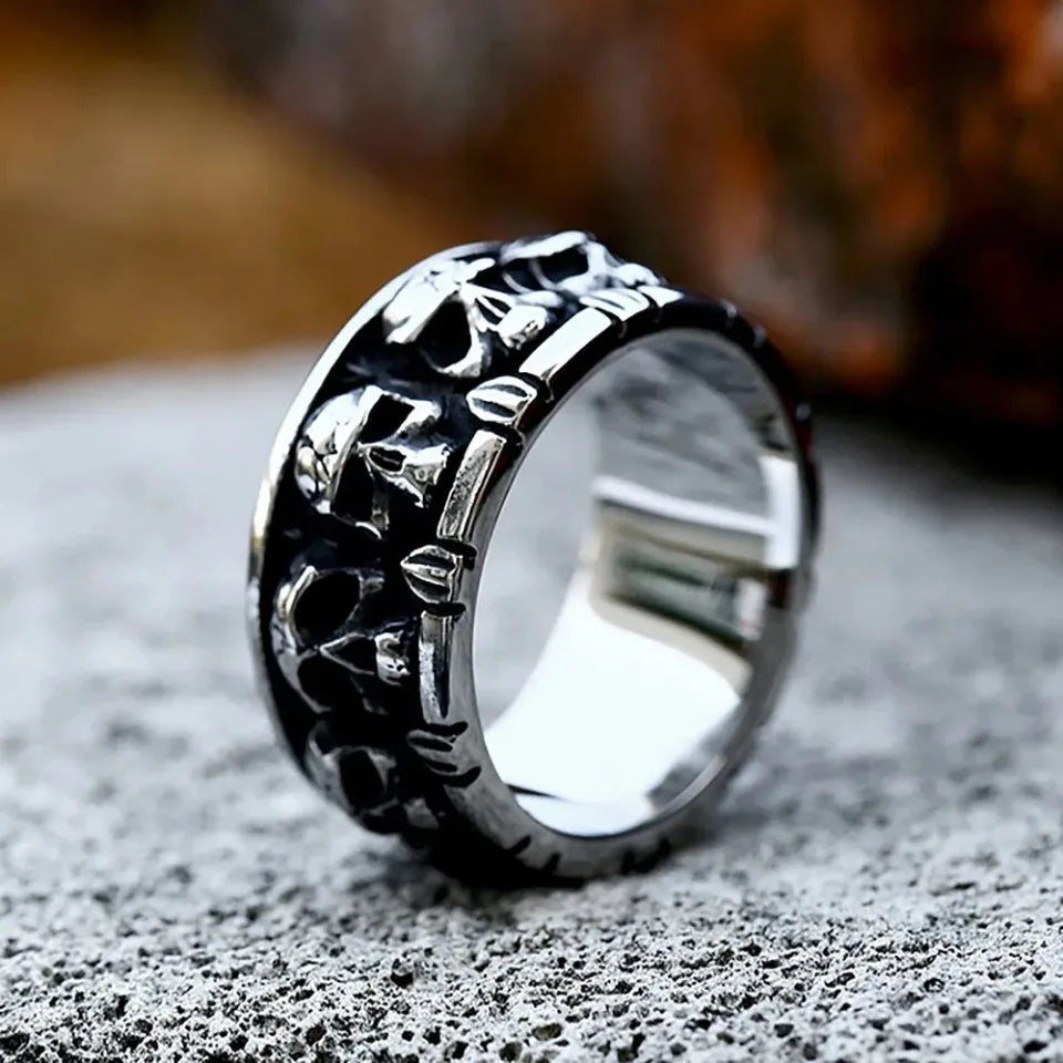 Anillo Gótico Vintage con Calavera