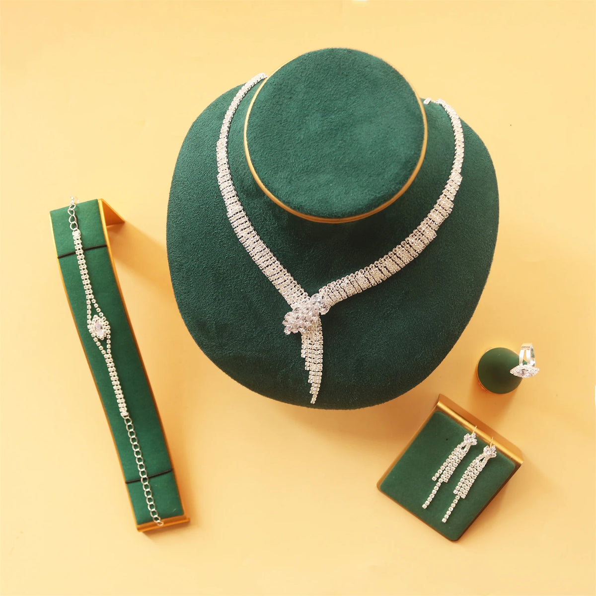 Conjunto de Joyería Brutalista