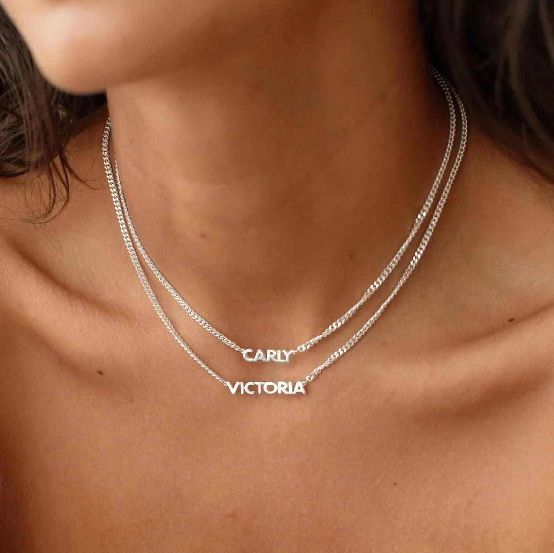 Collar Minimalista con Nombre Personalizado