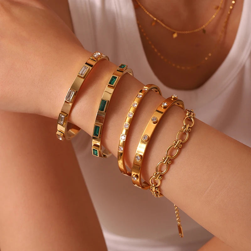Pulsera Impermeable de Acero con Circonitas