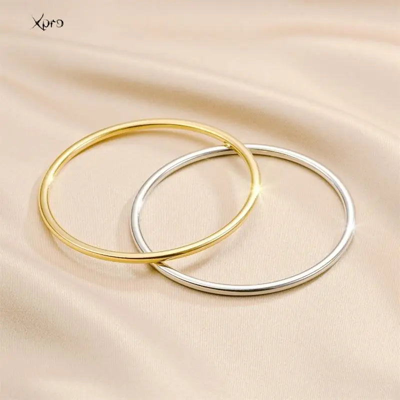 Pulsera Redonda Minimalista Dorada