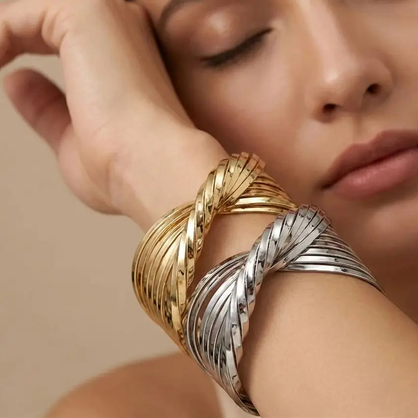 Pulsera Brutalista de Diseño