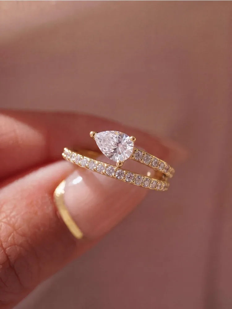 Anillo de Plata 925 con Circonita Pera