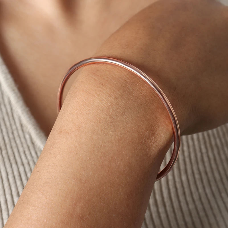 Pulsera Redonda Minimalista Dorada