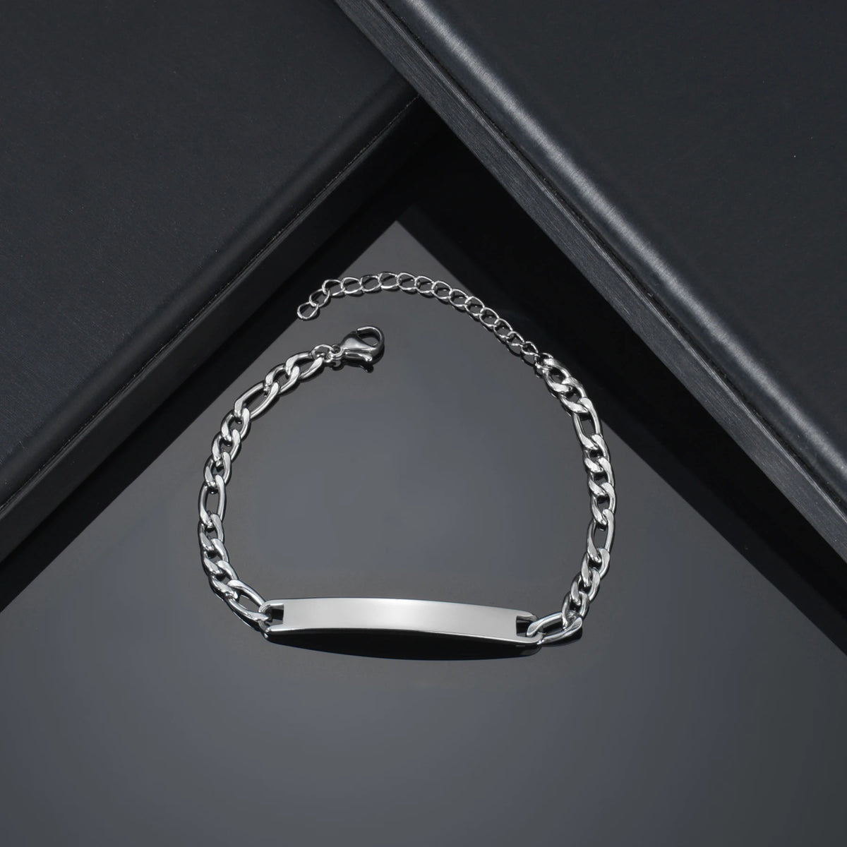 Pulsera Grabada con Nombre y Fecha