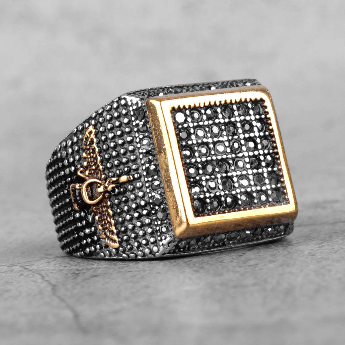Anillo Islámico de Acero
