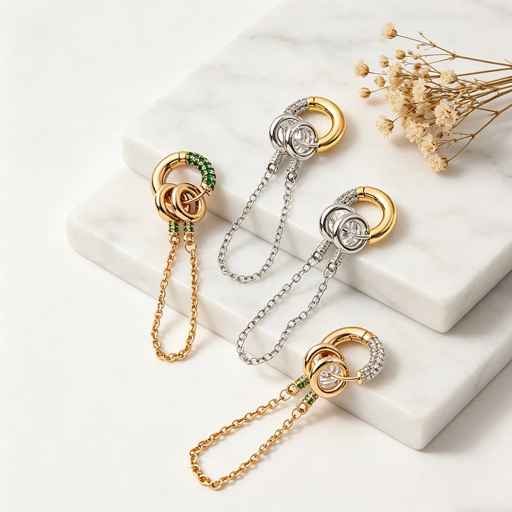 Pendientes Dorados con Circonita y Cadena