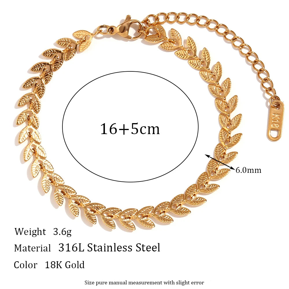 Conjunto Dorado de Acero con Hojas